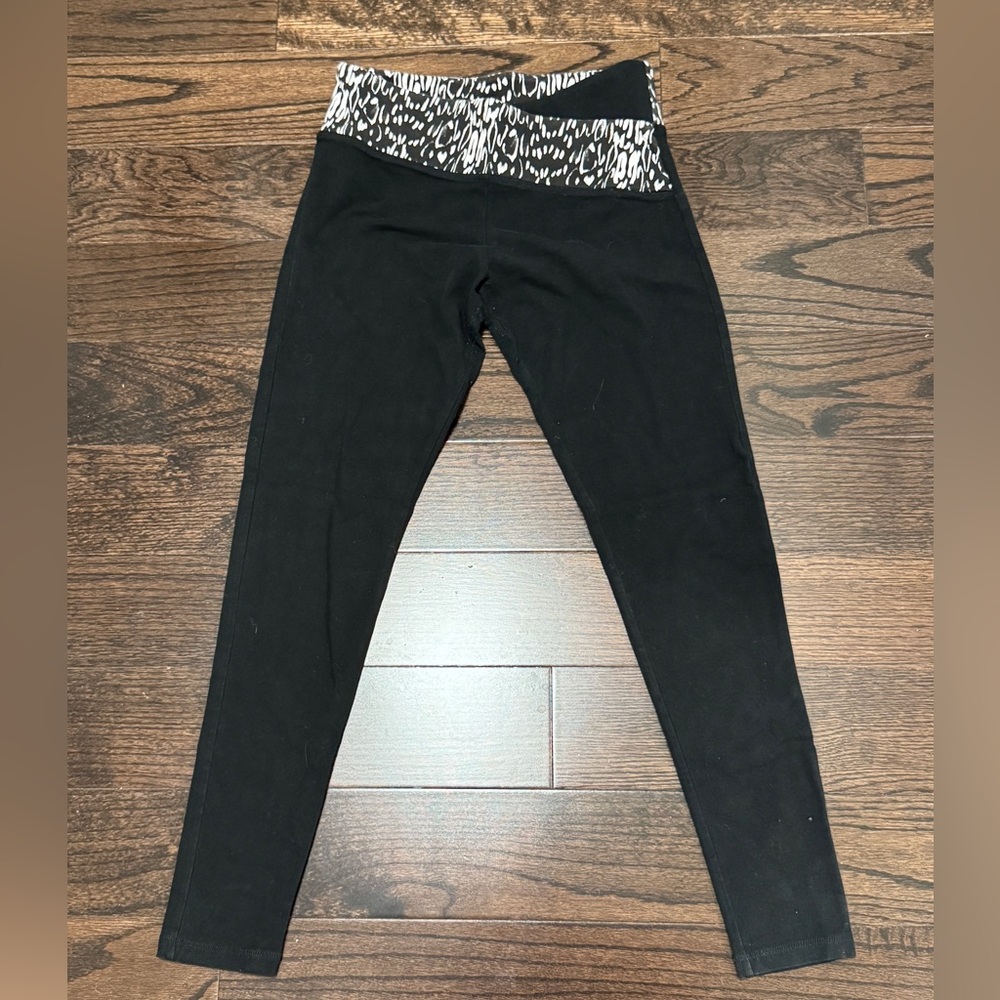 Victoria's Secret Black and White Leggings